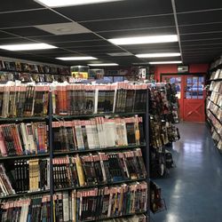 Read More Comics - Interior shelves are packed.