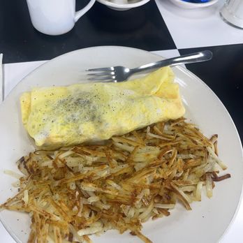 The City Diner - Bacon cheese omelette with hashbrowns. Delicious! - Diners Near Me - Kansas City, Missouri The City Diner - Bacon cheese omelette with hashbrowns. Delicious! - Diners Near Me - Kansas City, Missouri