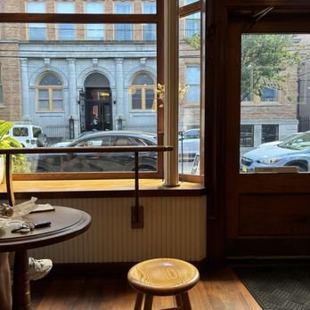 Scram - interior - Breakfast & Brunch Near Me - Jersey City, New Jersey
