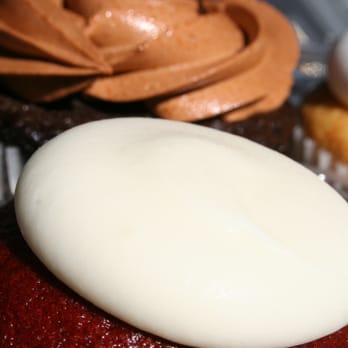 C'est Si Bon Bakery - Red Velvet Cupcake - Bakeries Near Me - San Jose, California