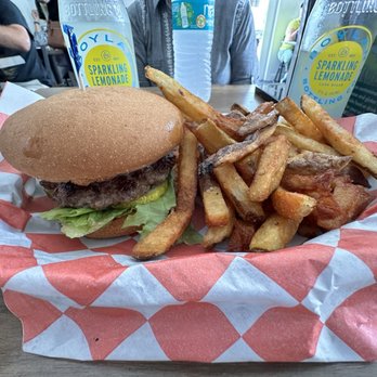 The Salted Fry - Single burger and crispy hot fries - Gluten-Free Near Me - Mount Dora, Florida The Salted Fry - Single burger and crispy hot fries - Gluten-Free Near Me - Mount Dora, Florida