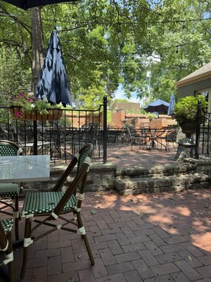 1818 Bistro by null