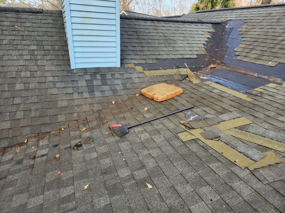 Slide of Donnie Long Roofing