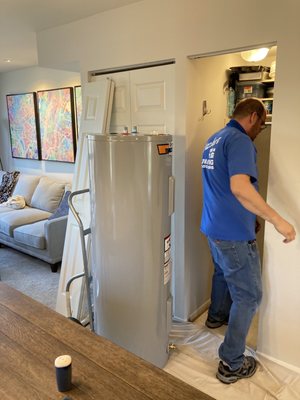 Wacker Plumbing Logo