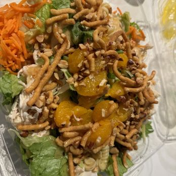 Calif Chicken Cafe - Chinese chicken salad - Cafes Near Me - El Segundo, California