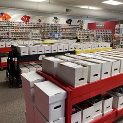Pop’s Comics & Collectibles