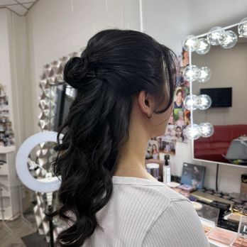 Jessica Lee Makeup Studio - Makeup Artists Near Me - Los Angeles, California Jessica Lee Makeup Studio - Makeup Artists Near Me - Los Angeles, California