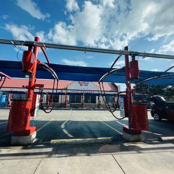 The Bubble Bath - Tons of vacuums - Car Wash Near Me - San Antonio, Texas