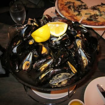 Mesa - Cast Iron Skillet Mussels - Lounges Near Me - Costa Mesa, California