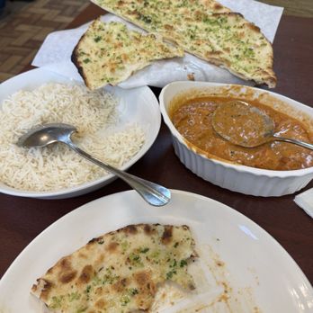 Tandoori Masala - butter chicken rice and Garlic Naan - Indian Near Me - Modesto, California Tandoori Masala - butter chicken rice and Garlic Naan - Indian Near Me - Modesto, California