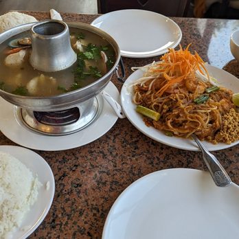 Tantawan Thai Kitchen - Pad Thai - Thai Near Me - Rosemead, California Tantawan Thai Kitchen - Pad Thai - Thai Near Me - Rosemead, California