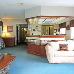 Americas Best Value Inn & Suites Forest Grove Hillsboro - Front Desk