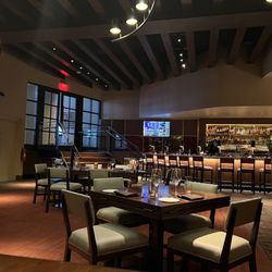 Trattoria Il Mulino - Inside dinning and bar area
