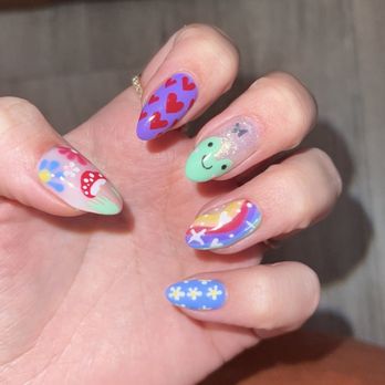 Giving daisies - Nail Technicians Near Me - Scottsdale, Arizona