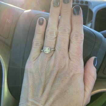 Isle Nail Bar - Nail Salons Near Me - Chesterfield, Missouri Isle Nail Bar - Nail Salons Near Me - Chesterfield, Missouri