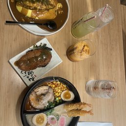 (7B) Japanese Curry Ramen W. Tonkatsu (7B) Japanese Curry Ramen W. Tonkatsu