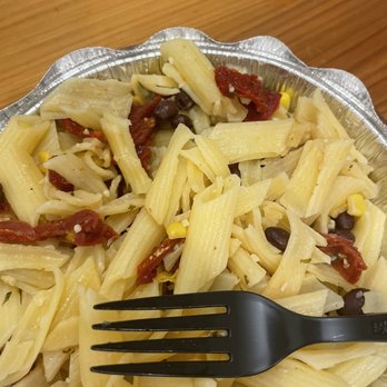 Twisted Noodle Cafe - Lemon Chicken Pasta which should have fresh tomatoes not sun dried, and is not supposed to have black beans and should have sauce. - Gluten-Free Near Me - St George, Utah