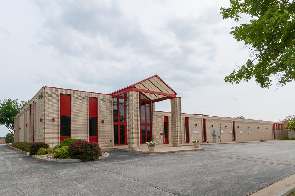 MEL FOSTER CO Request Information 3211 E 35th St Ct, Davenport, Iowa Real Estate Services