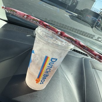 Dutch Bros Coffee - Peach Zero Sugar Myst - Juice Bars & Smoothies Near Me - Fontana, California