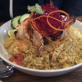 Klom Klorm - Pineapple shrimp rice - Thai Near Me - Brooklyn, New York