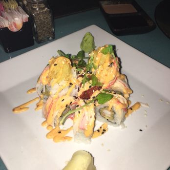 Asahi Teppanyaki & Sushi - Mama-San Roll. Yummy!!! - Sushi Bars Near Me - Flower Mound, Texas
