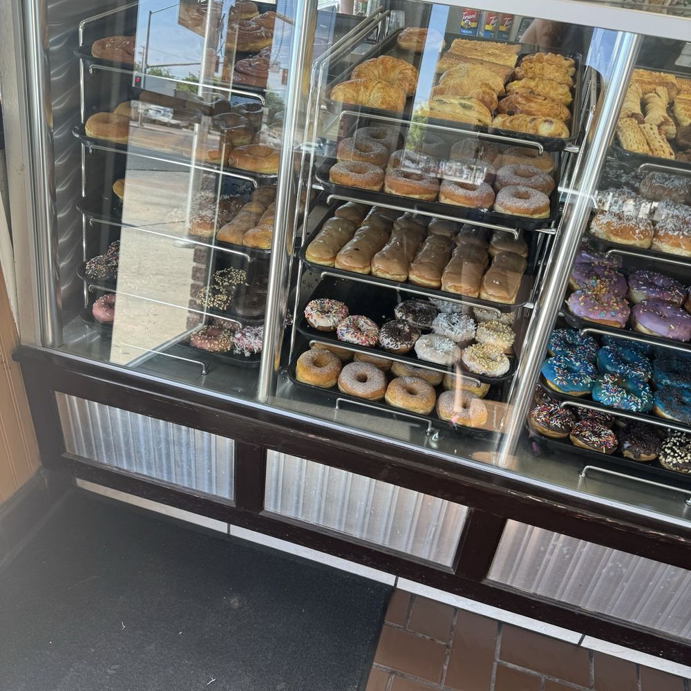 Yum Yum Donuts - .... - Donuts Near Me - Madera, California