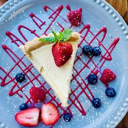 Central 1535 - Ricotta cheesecake with berries