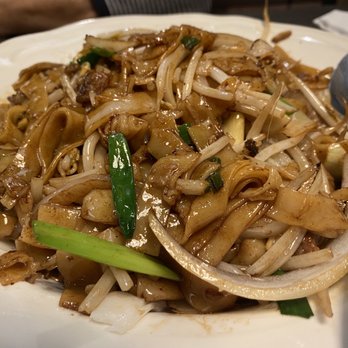 Yi Xin Cafe - Beef Chow Fun - Hong Kong Style Cafe Near Me - Honolulu, Hawaii Yi Xin Cafe - Beef Chow Fun - Hong Kong Style Cafe Near Me - Honolulu, Hawaii