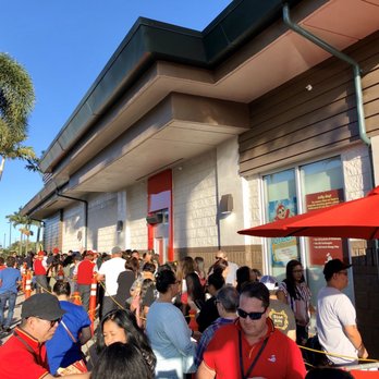 Jollibee - Opening day afternoon line 1.24.19 - VN - Chicken Shop Near Me - Kahului, Hawaii Jollibee - Opening day afternoon line 1.24.19 - VN - Chicken Shop Near Me - Kahului, Hawaii