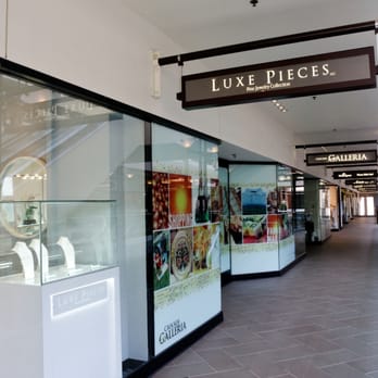 Luxe Pieces - Luxe PIeces Storefront - Jewelry Near Me - San Francisco, California Luxe Pieces - Luxe PIeces Storefront - Jewelry Near Me - San Francisco, California