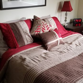 The Glen Huron Inn - Bed & Breakfast Near Me - Duntroon, Ontario