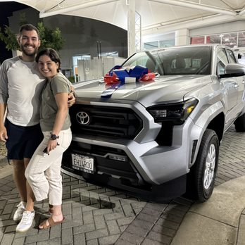 Dublin Toyota - Car Dealers Near Me - Dublin, California