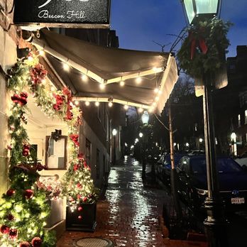 1928 BEACON HILL - 160 Photos & 140 Reviews - 97 Mount Vernon St, Boston, Massachusetts