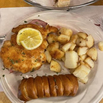 Cafe Old Vienna - Chicken Cordon Blue - German Near Me - Myrtle Beach, South Carolina