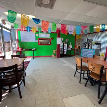 Castro's Cafe Restaurant - Dining room - Mexican Near Me - Victoria, Texas Castro's Cafe Restaurant - Dining room - Mexican Near Me - Victoria, Texas