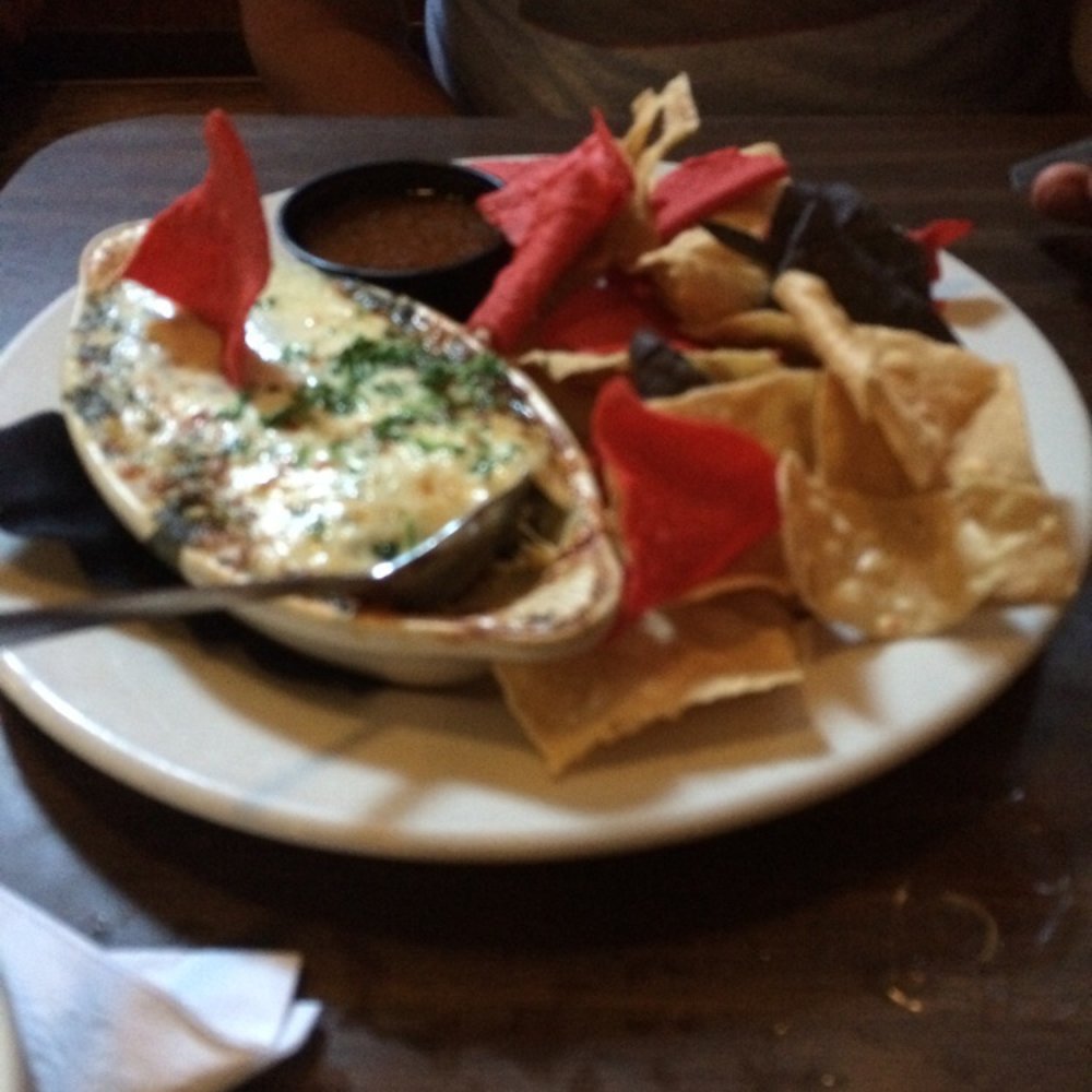 Boondoggles Pub - Spinach artichoke dip - Bars Near Me - El Lago, Texas