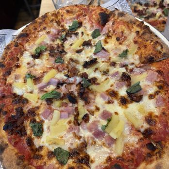 Brick House Pizza - Pizza Near Me - Radford, Virginia
