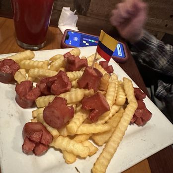 Sabor A Colombia - Salchipapa francesa - Colombian Near Me - Miami, Florida