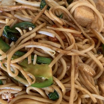 Spicy Noodle House - Tofu 35. Spicy Basil Lo Mein & Chow Mein - Thai Near Me - Santa Ana, California