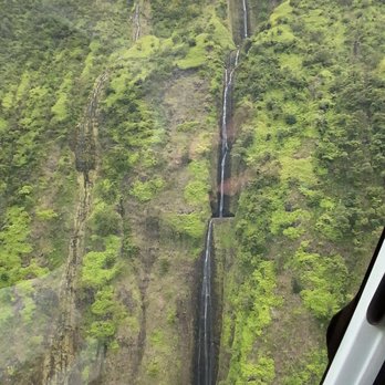 Sunshine Helicopters - Waterfalls - Aerial Tours Near Me - Kamuela, Hawaii Sunshine Helicopters - Waterfalls - Aerial Tours Near Me - Kamuela, Hawaii