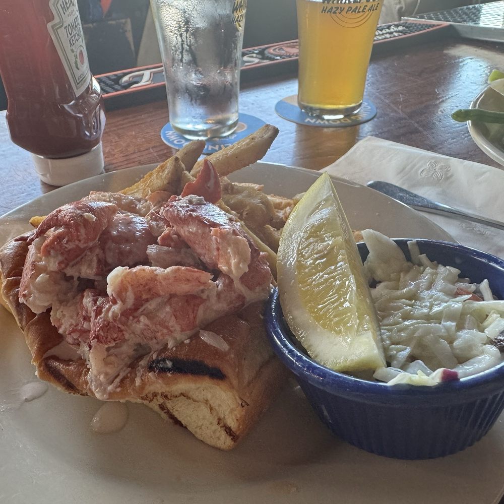 Boston Sail Loft - Best lobster roll we had in Boston. - Bars Near Me - Boston, Massachusetts
