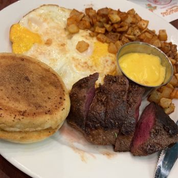 Mimosas - Steak eggss - American Near Me - Denver, Colorado