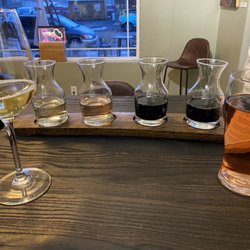 Eqwine Wine Bar - Wine & cider