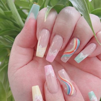 Glam Chateau - Summer vibe look - Nail Salons Near Me - Westminster, California