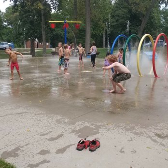 Vago Park - Parks Near Me - Maryland Heights, Missouri Vago Park - Parks Near Me - Maryland Heights, Missouri