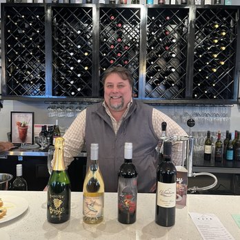 Mia Cafe and Wine Bar - The amazing bartender, Alex - Wine Bars Near Me - Kirkland, Washington