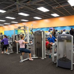 Blue Moon Fitness - Fitness Floor