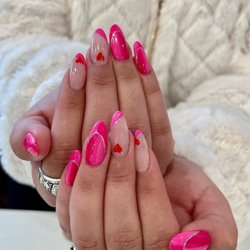 Top Nails & Hair