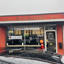 Inn Between Deli - Store front