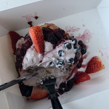 High/Low - Pancakes with mixed fruit. Simply Delicious! - Breakfast & Brunch Near Me - Oceanside, California